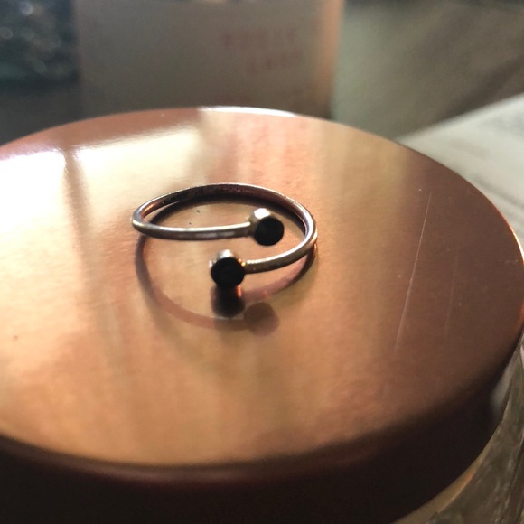 Ring - Picture 1 of 1